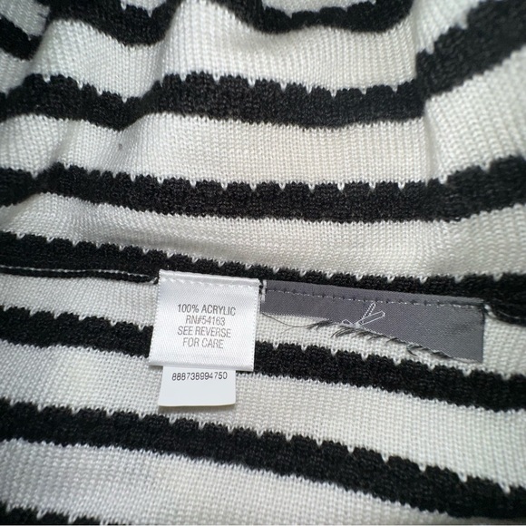 Dana Buchman Black and Cream Ribbed Knit Sweater Dress - women's Size XL - Picture 10 of 11